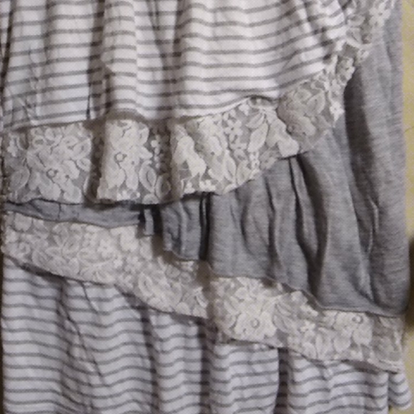 ☆ LYT womens tank size small - Picture 2 of 5